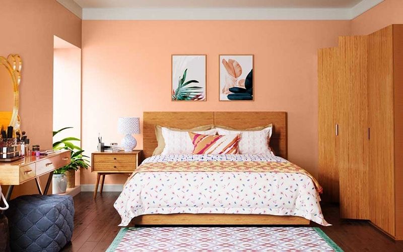 Phòng ngủ màu cam đầy tính nghệ thuật