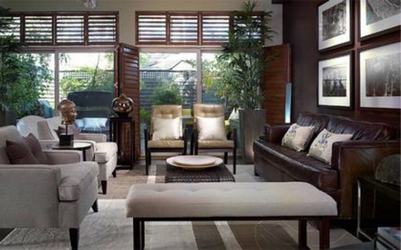 Màu nâu và xám mang hơi thở của thời đại