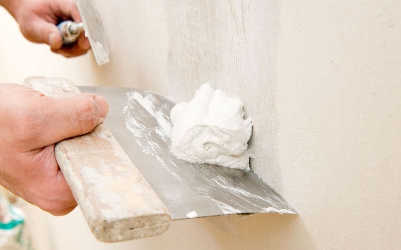 Che khuyết điểm trên tường hiệu quả từ bột bả matit